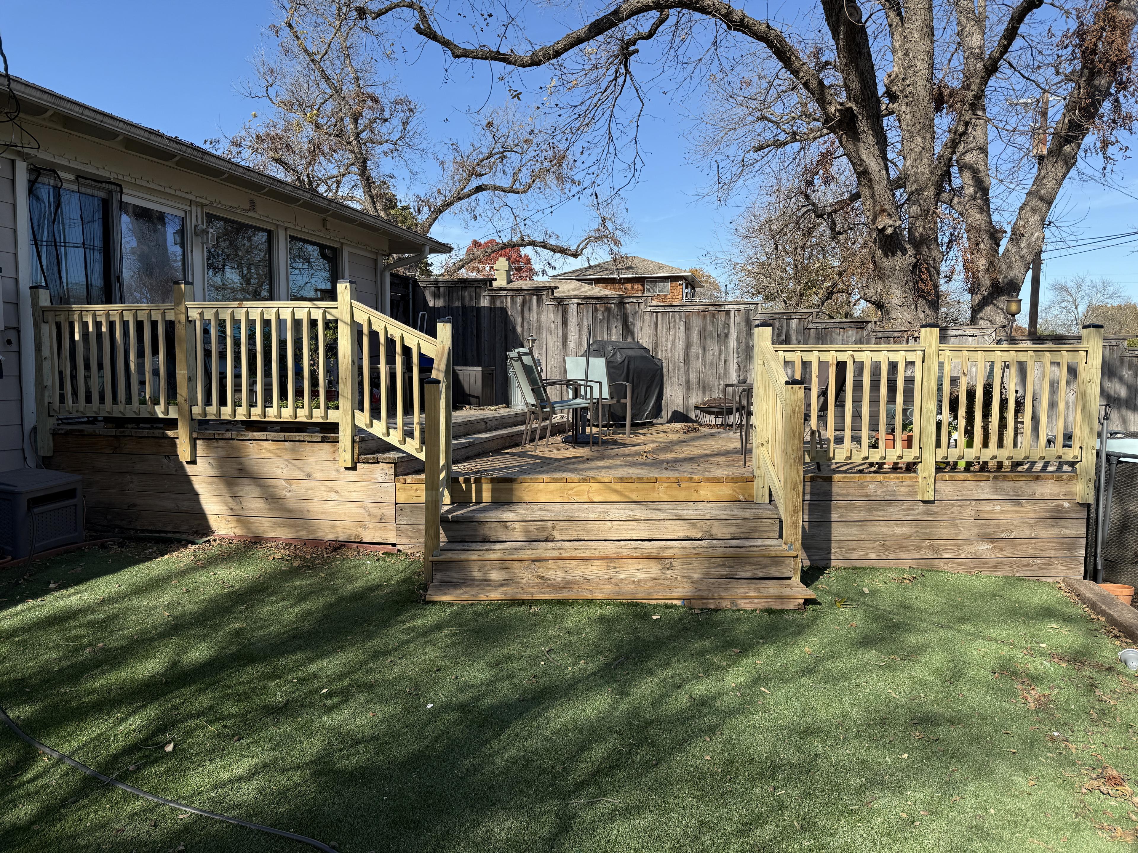 Deck & Outdoor Living